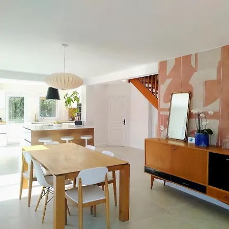 House 190 M2 - 3 Bedrooms, 2 Bathrooms Villa